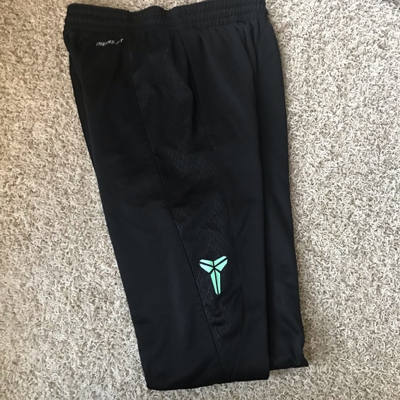 nike kobe pants